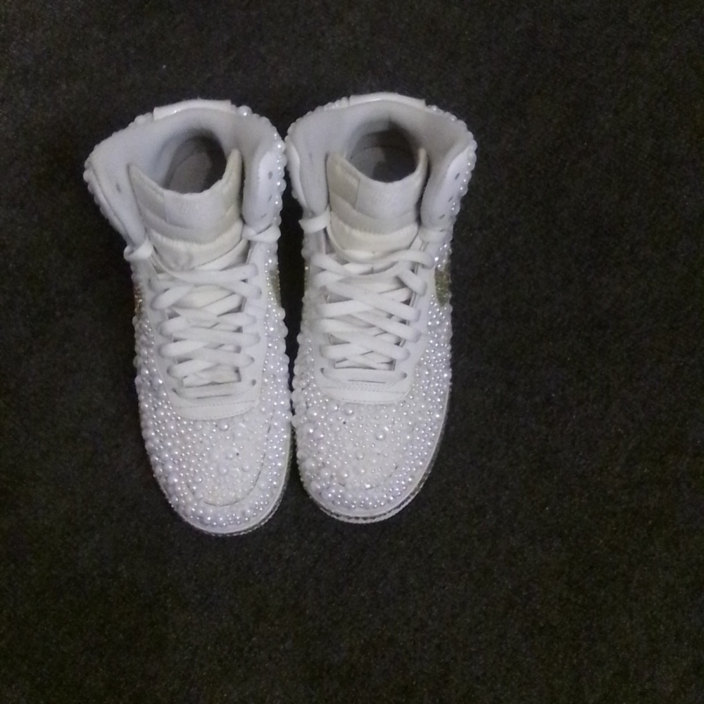 Air Force One high top and size 7y